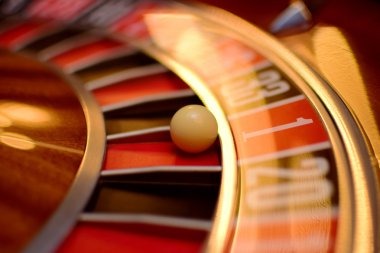 European Roulette table betting layout showing inside and outside bet zones